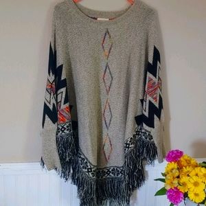 Poncho/sweater